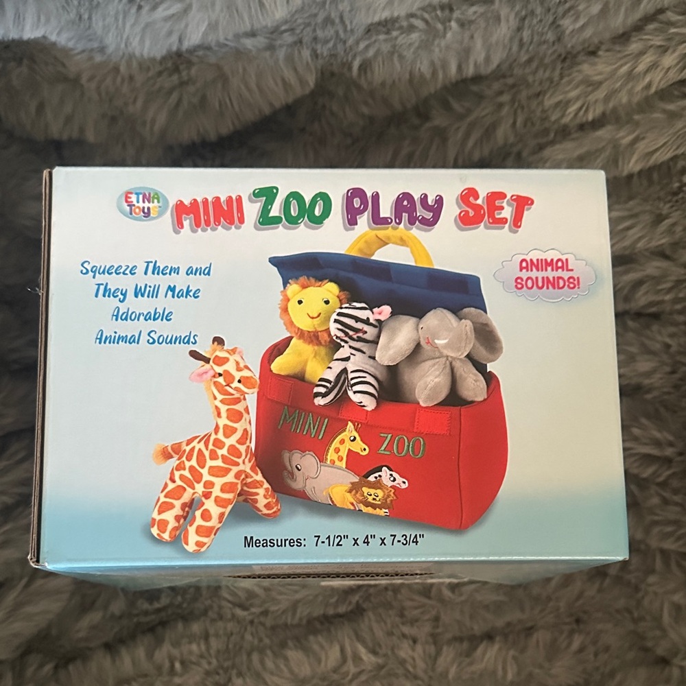 Mini Zoo Play Set - Red Plush Animal Carrier with Lion, Zebra, Elephant, Giraffe
